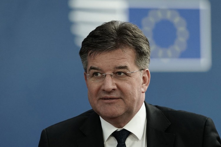 Brisel produžava Lajčaku mandat