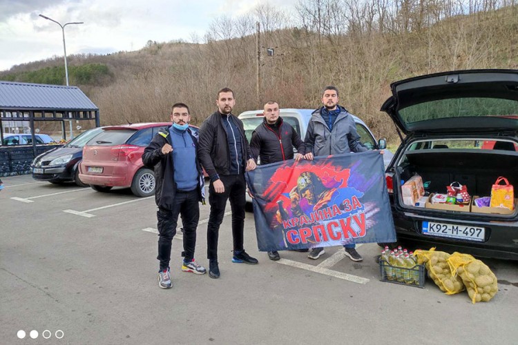Članovi "Krajine za Srpsku" bivšem borcu platili dug za struju i vodu