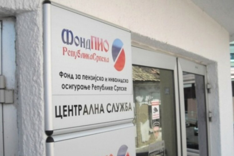 Tek 1.500 poljoprivrednika u RS uplaćuje doprinos za penziju