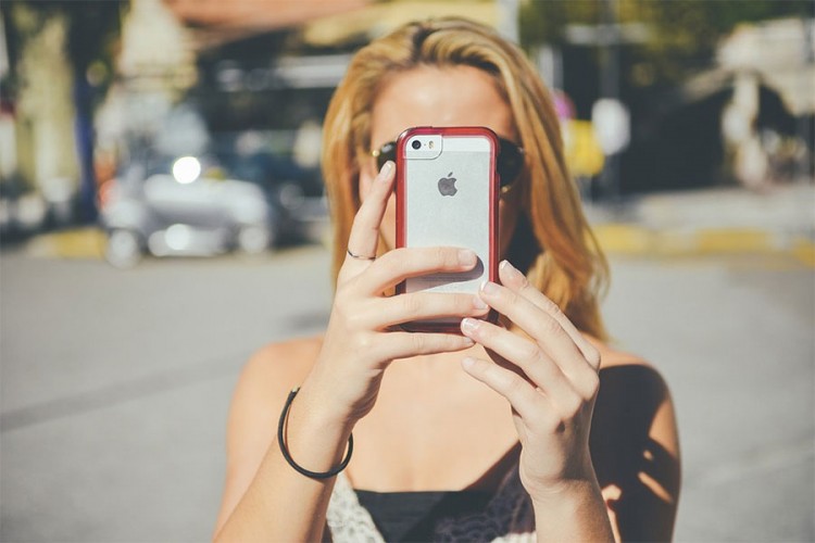 Kako prepoznavanjem lica otključati iPhone dok imate masku