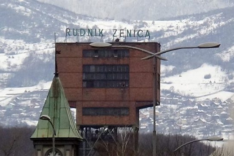 Rudari zeničkog rudnika odbili silazak u jame zbog neisplaćenog toplog obroka