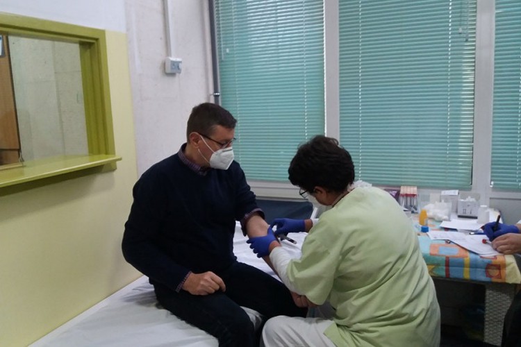 Počelo besplatno serološko testiranje novinara u Trebinju