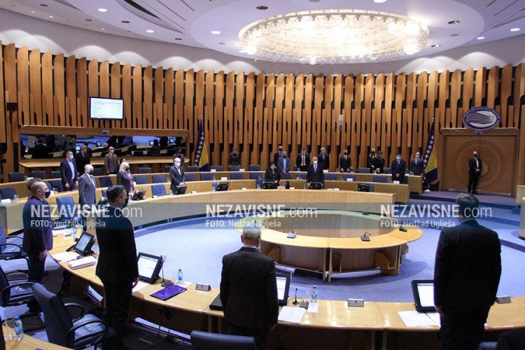 Čović i Bećirović "zaratili" zbog NATO-a