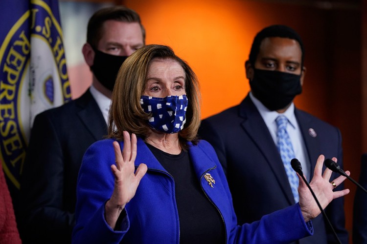 Pelosi osudila "kukavičke" republikance u Senatu
