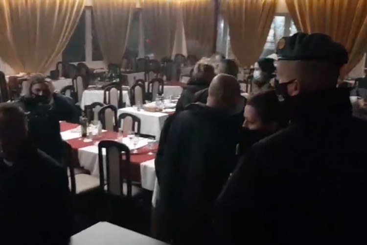 U restoranu u Vogošći zatečeno 238 osoba, objekat zapečaćen