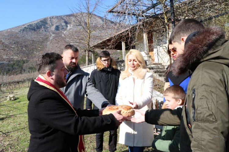 "Podrumi Vukoje 1982" proslavili Svetog Trifuna