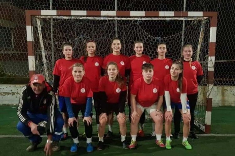 Sale Komunalac kupio dresove za fudbalerke