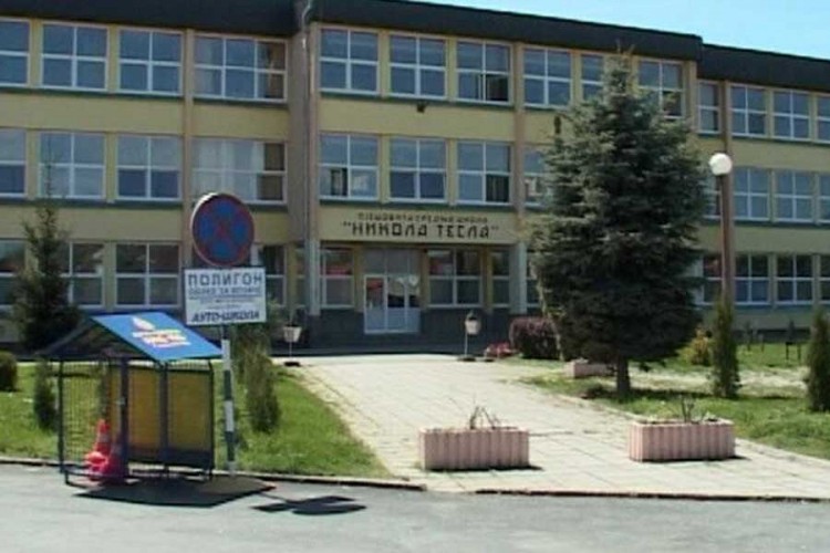 Srednjoškolski centar "Nikola Tesla", rekonstrukcija mokrih čvorova