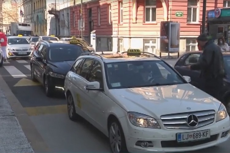 Ljubljanski taksisti protestvovali zbog obaveznog testiranja na koronu