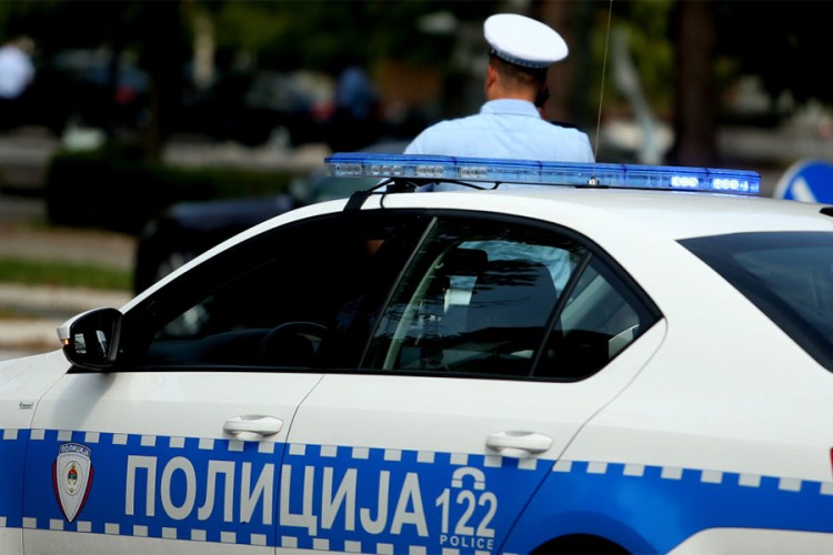 Krađama skrnavio spomenike