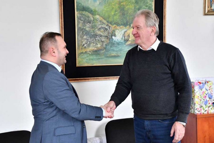 Ćosić i Gagović o saniranju deponije na Krupačkim stijenama