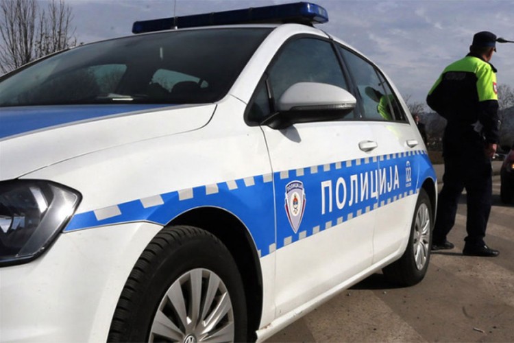 Pijan i bez dozvole sjeo za volan, a duguje 13.505 KM za kazne