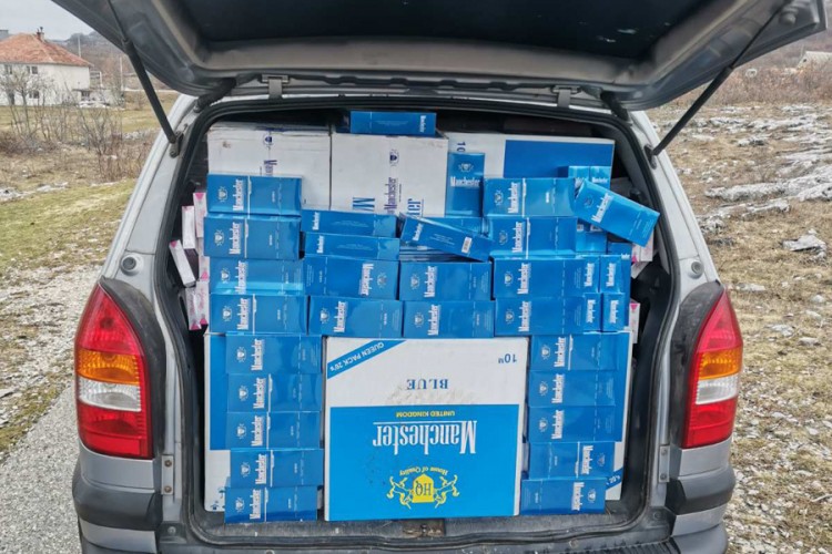 Uhapšen zbog krijumčarenja 17.750 kutija cigareta
