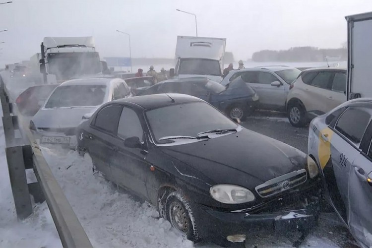 Sudar 39 automobila na ruskom auto-putu, deset povrijeđenih
