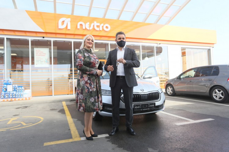 NESTRO nagradna igra: Vesna Abazović provozala škoda oktaviju