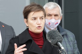 Brnabić: Ne razmišljamo o obaveznoj vakcinaciji