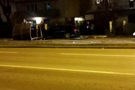 Udario u ford i u stajalište, za dlaku izbjegnuta tragedija u Banjaluci