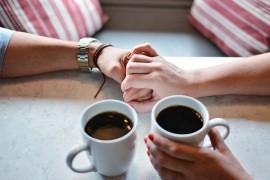Osam sigurnih znakova da se nekom potajno sviđate