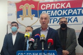 SDS: Sjednica u Bijeljini, znak podrške mladom gradonačelniku