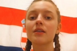 Mlada Hrvatica pod zastavom Hrvatske otpjevala "Heroje sa Košara"