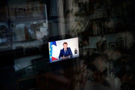 Makron objavio: Pooštravamo mjere