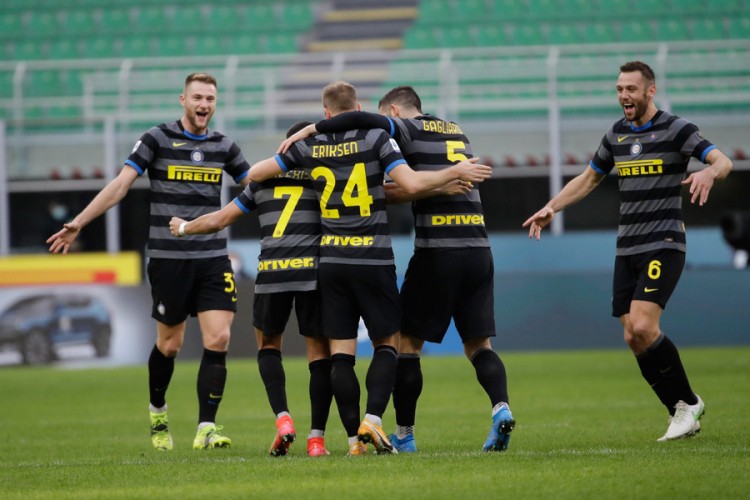 Juventus kiksao, Inter pobjegao na plus deset