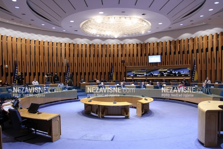 Direktna nabavka vakcina na tankom ledu