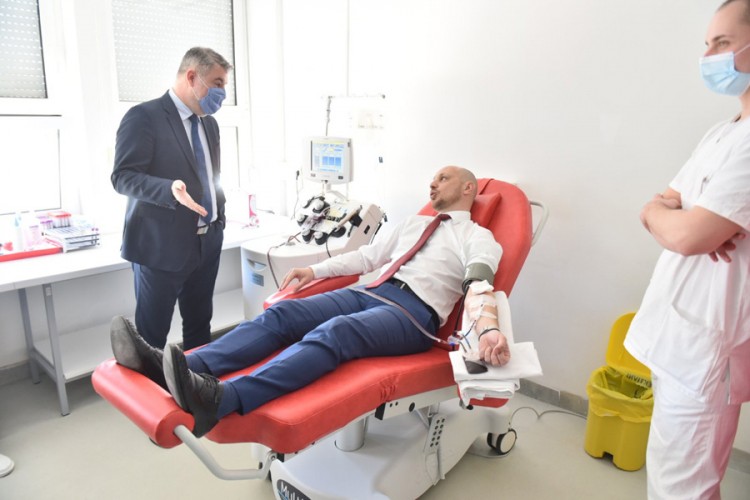 U RS počelo prikupljanje krvne plazme od osoba koje su preboljele kovid