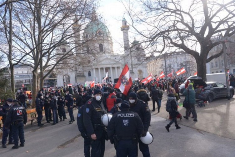 Beč: Protesti zbog mjera za suzbijanje virusa korona