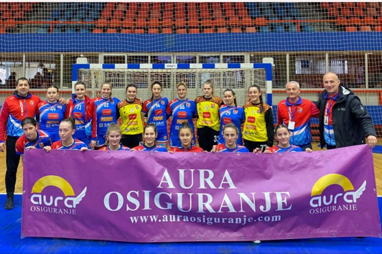 "Osice" gaze sve pred sobom
