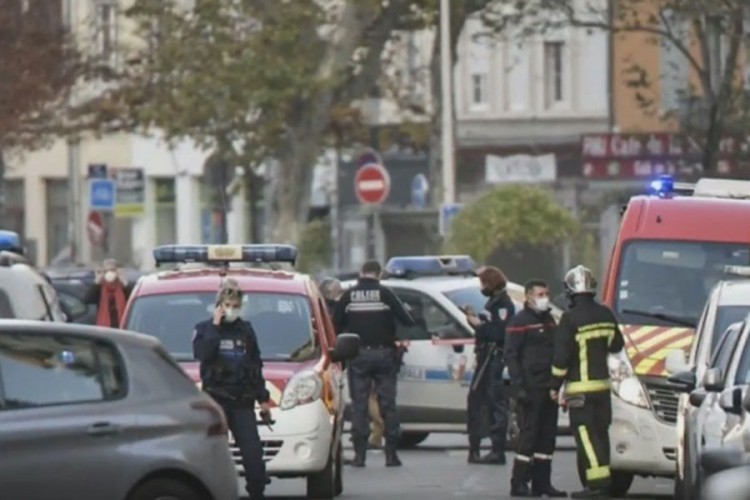 U Lionu evakuisano 4.500 građana zbog deaktivacije bombe