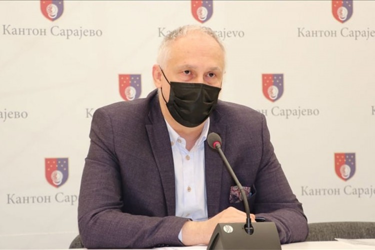 "FBiH i BiH ne daju da kupimo lijek već nas tjeraju da zatvaramo"