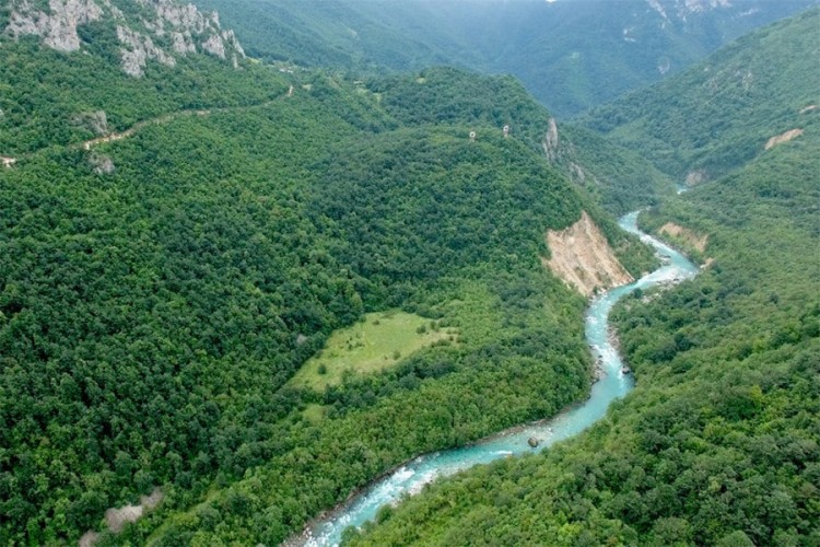Crna Gora tužila kinesku kompaniju zbog devastacije korita Tare