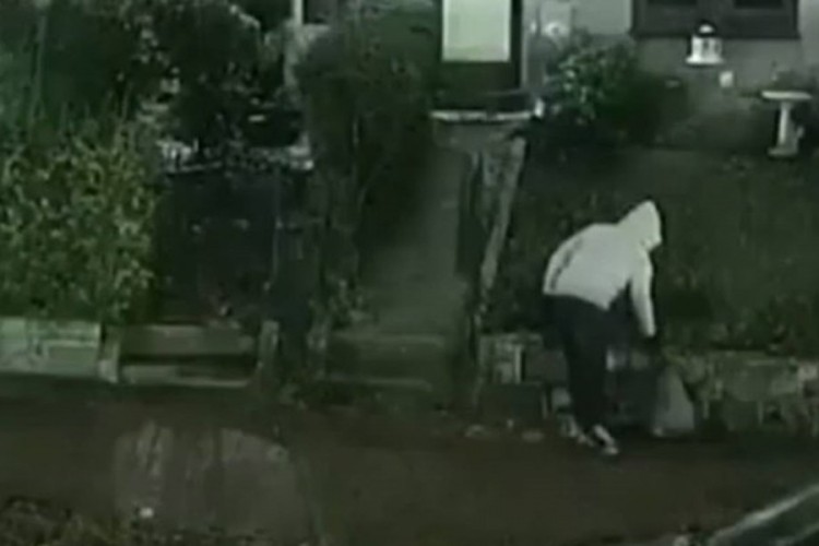 Objavljeni snimci osobe koja je postavila bombe uoči napada na Kapitol