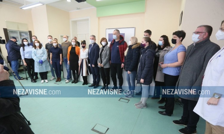 Danas vakcinacija roditelja čija djeca idu u inostranstvo na liječenje