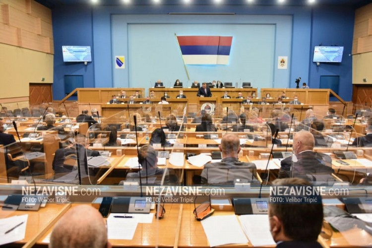 RS će tužiti visoke predstavnike, najavljeni razgovori o mirnom razlazu