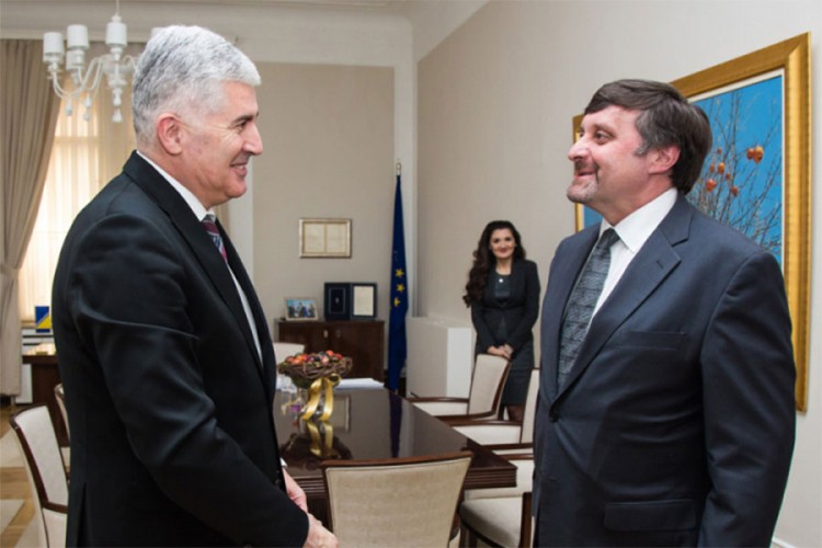 Palmer sa Čovićem: SAD podržavaju ograničenu ustavnu reformu BiH