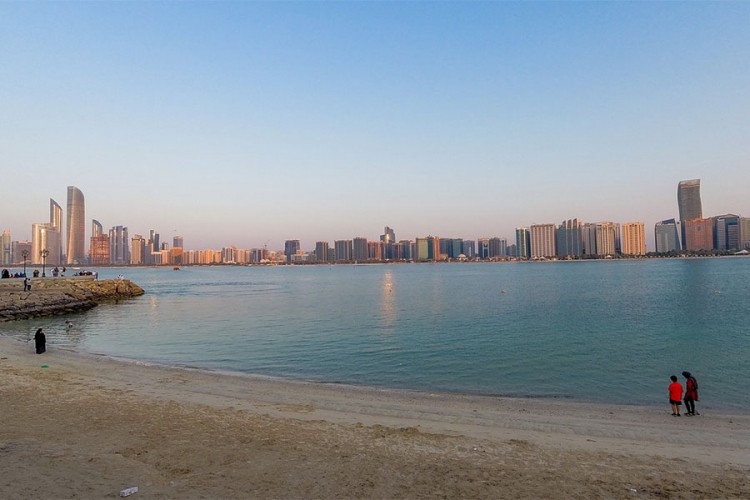 U Abu Dabiju normalan život uz poštovanje mjera