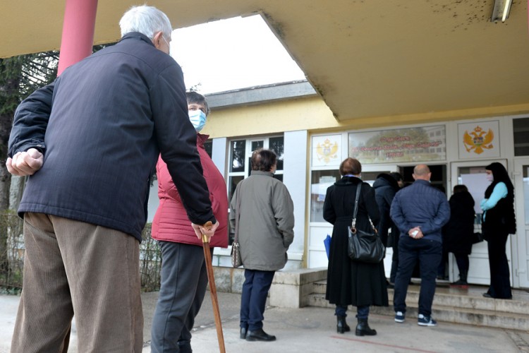 Policija intervenisala na jednom biračkom mjestu u Nikšiću