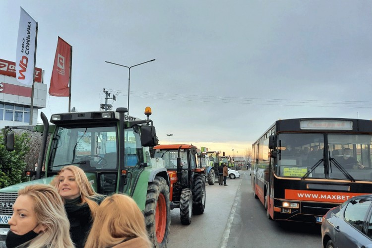Poljoprivrednici izgubili nadu, spremaju se da izađu na granice