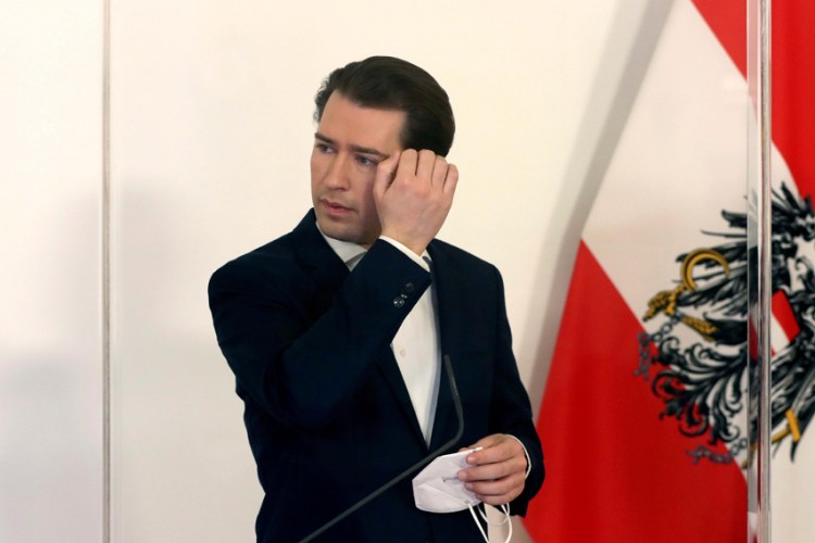 Han obacuje optužbe Kurca o neravnopravnoj raspodjeli vakcina