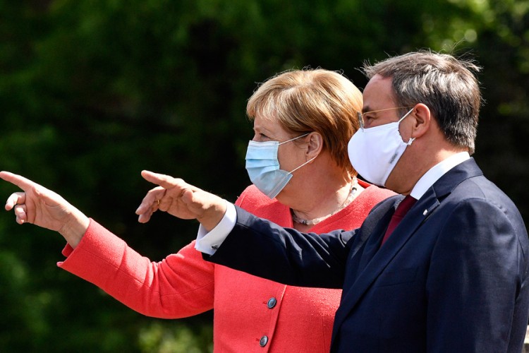 DW: Fijasko demohrišćana - šta će sada stranka Angele Merkel?