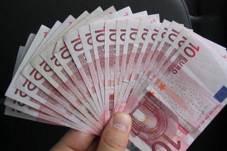 Osuđen na godinu uslovno jer je podmitio graničara