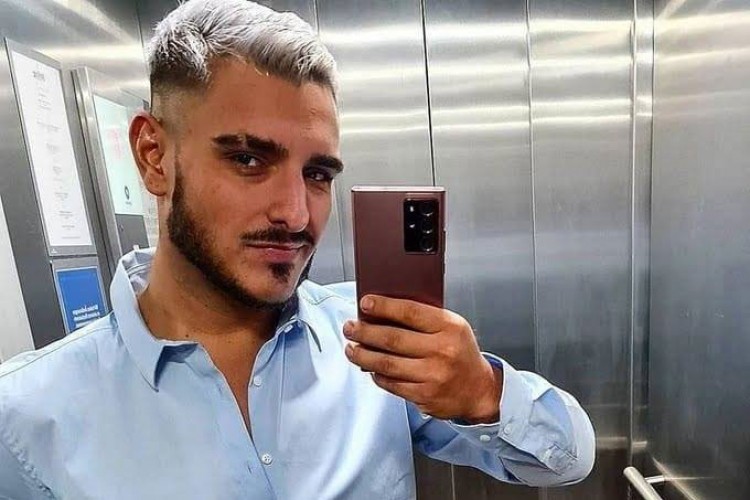Darko Lazić opet pjevao na korona žurki