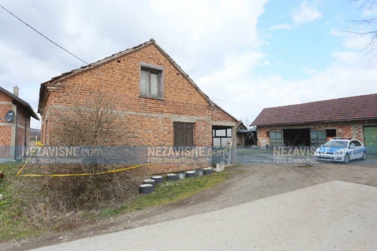 Mještani Čardačana: Upalio traktor da se ne čuje da puca u suprugu