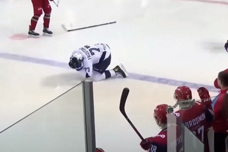 Hokejaš preminuo nakon povrede na utakmici