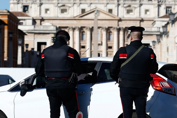 Ubijen član italijanske mafije, izrešetao ga ubica na skuteru