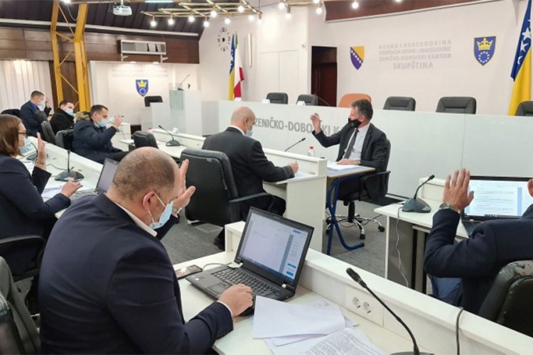 Vlada ZDK donijela naredbe za zdravstvo, policiju i inspekciju