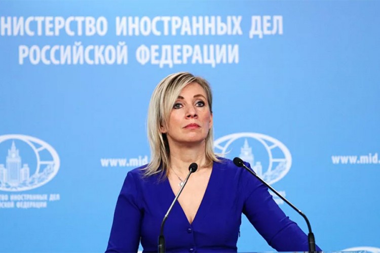 Zaharova: Amerikanci da objasne šta se s njima događa
