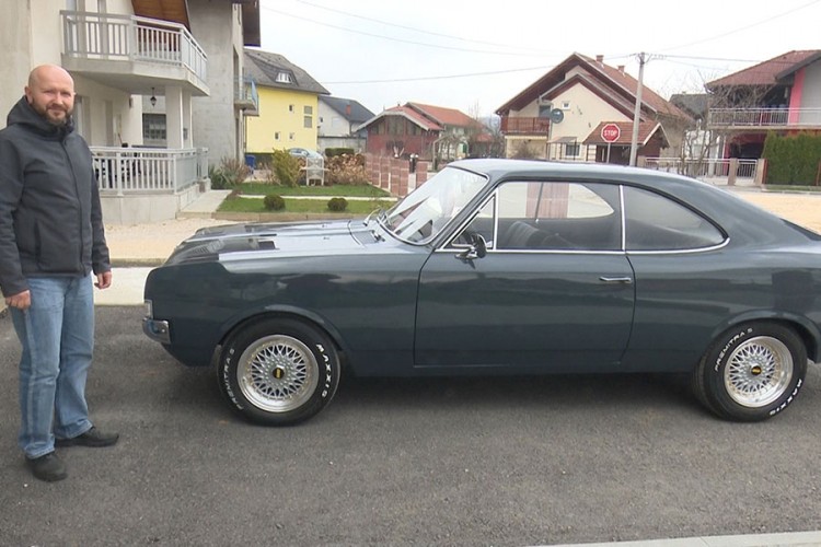 Svi se okreću za opel rekordom iz 1969.